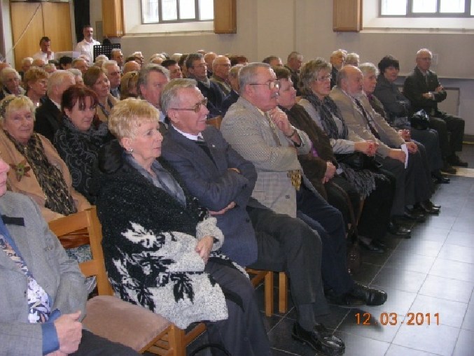 C:\Users\user\Pictures\2011-03-13 Saint-Joseph 2011\Saint-Joseph 2011 015.JPG